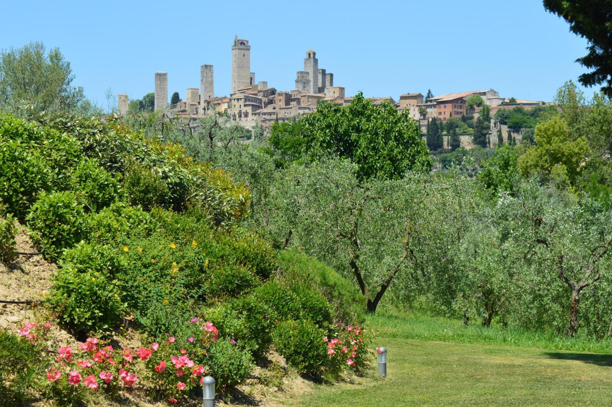 Tenuta Guardastelle - Agriturismo And Vineyard Сан Джиминяно Екстериор снимка