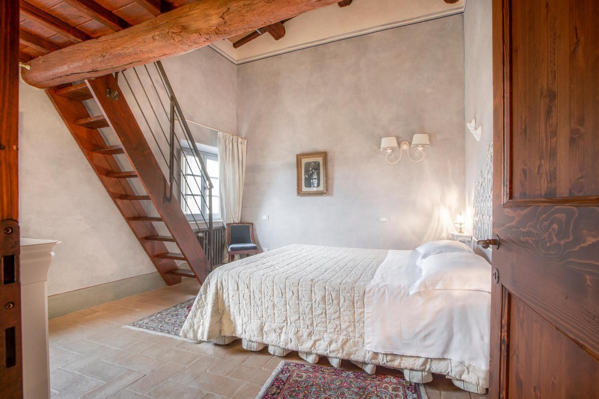 Tenuta Guardastelle - Agriturismo And Vineyard Сан Джиминяно Екстериор снимка