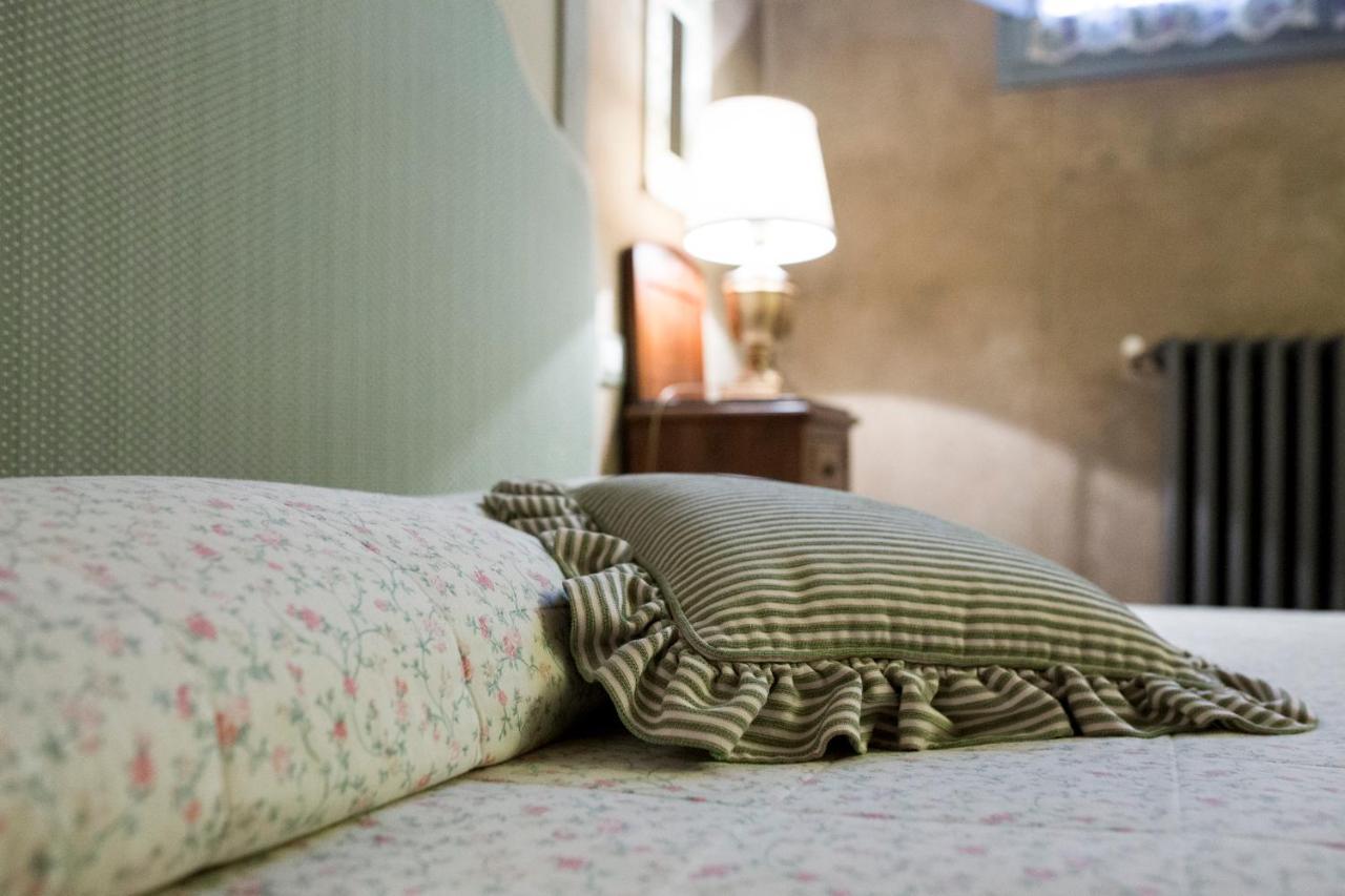 Tenuta Guardastelle - Agriturismo And Vineyard Сан Джиминяно Екстериор снимка